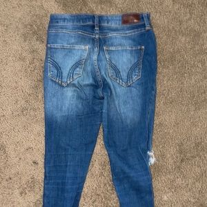 Hollister jeans size 1 color blue with small rips